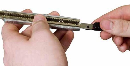 Nůž s ulamovací čepelí 9mm kovový FatMax