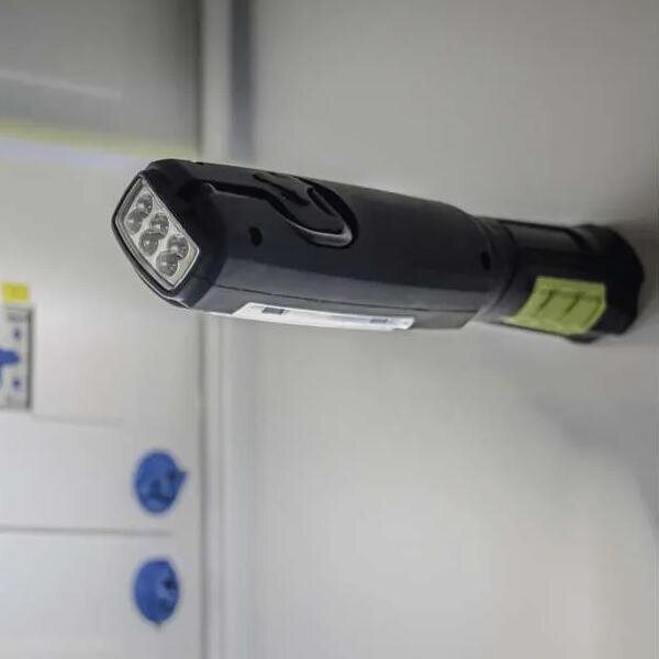 Svítilna nabíjecí EMOS 3W COB+6LED